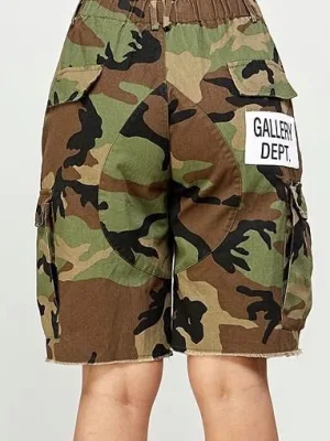IN THE GALLERY CAMO SHORTS